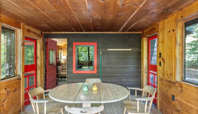 Charming Cabin in the Trees for a Getaway near Hanover, New Hampshire in Lyme