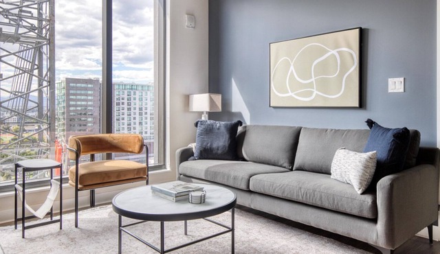 Chic Golden Triangle 2BR w/ Pool, Gym & W/D, next to Park, by Blueground in Denver