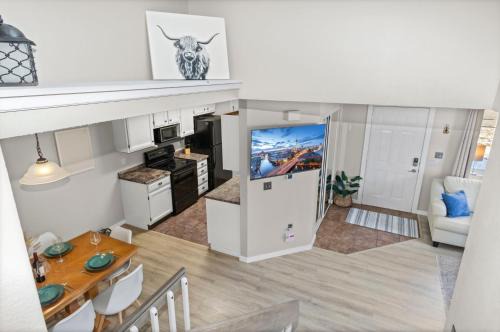 Chimney Park Retreat King Suite and Fenced Yard in Windsor