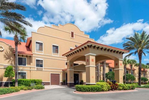 Clarion Inn Ormond Beach at Destination Daytona in Ormond Beach