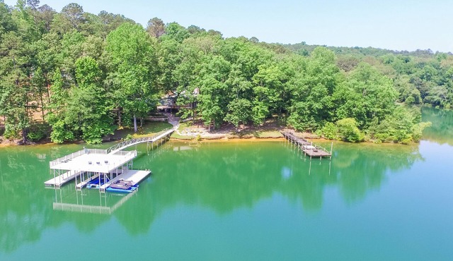 Clear Creek Escape - double decker dock, NEW green fishing lights!
