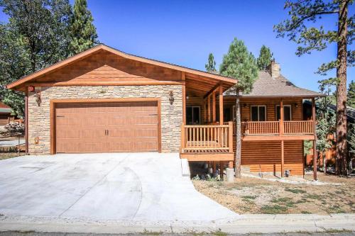 Cornerstone Lodge Log Cabin at Big Bear Lake