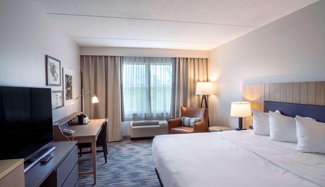 Country Inn & Suites by Radisson, State College (Penn State Area), PA