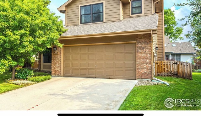 Cozy, spacious and centrally located family home, across from Golf Course in Fort Collins