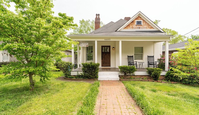Cozy St Elmo Home