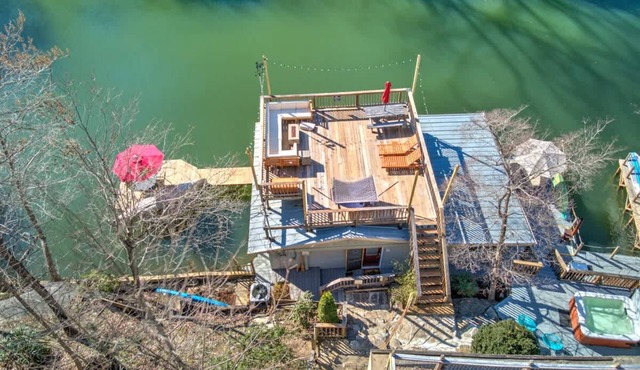 Dog Friendly Tiny House On Lake Lure Private Dock in Lake Lure