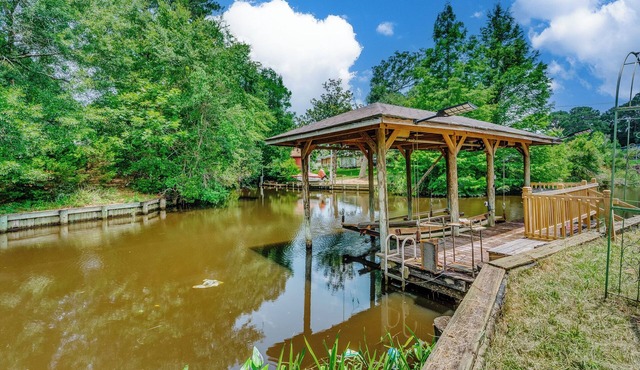 Dog River Waterfront Retreat w/Dock & Gulf Access