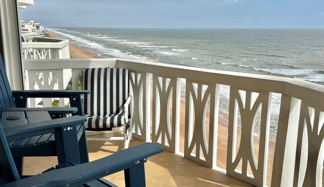 Dreams Come True! Charming 2-bedroom beachfront condo in delightful Ormond Beach in Ormond Beach