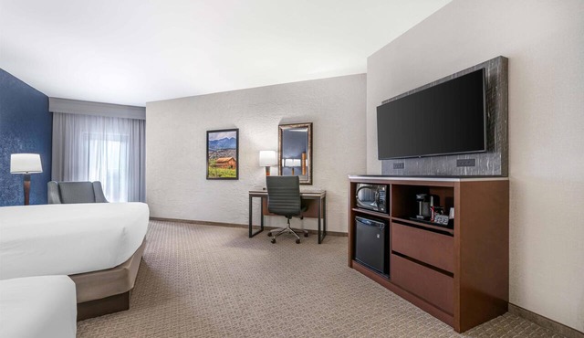Drury Plaza Hotel Flagstaff