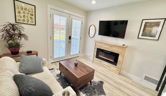 Eco Mtn Cabin Suite. Minimalist & Private