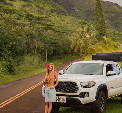 Escape It All Rooftop Glamper fully equipped Tacoma