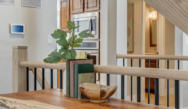Falcons Overlook