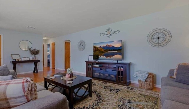 Fall, Colebrookdale RR – Perfect Place to Stay! in Pottstown