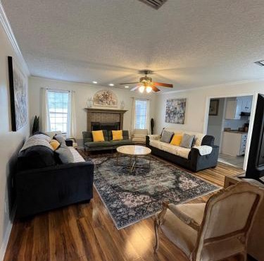 Family-Only Home Quiet & Peaceful Neighborhood