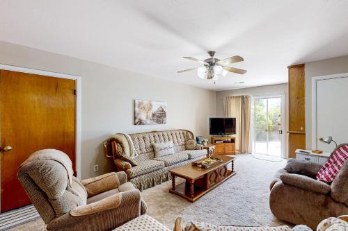 Farmington Family Home w/Private Patio