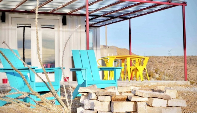 Fossil Knob Ridge -Quicksilver: Ultra Modern Container Home