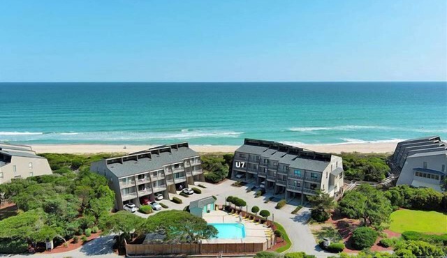 GORGEOUS OCEAN FRONT CONDO!