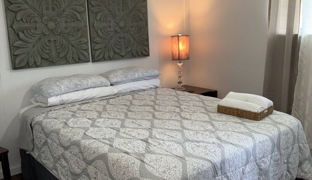 Guest Suite in Northport Downtown