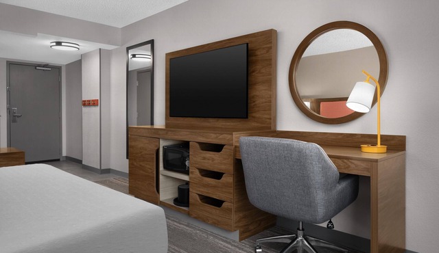Hampton Inn & Suites Denver - Cherry Creek
