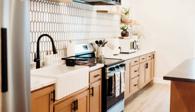 Hidden Gem Studio Behind Shopaholics Only Boutique