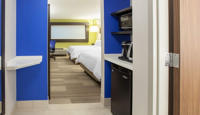 Holiday Inn Express & Suites Atlanta N - Woodstock by IHG