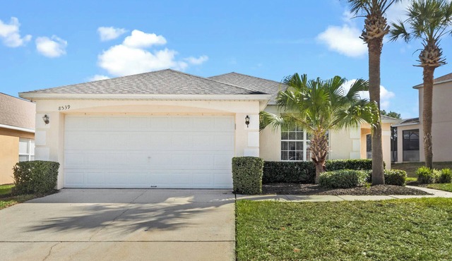 Holiday Villa Near Disney - free EV charging