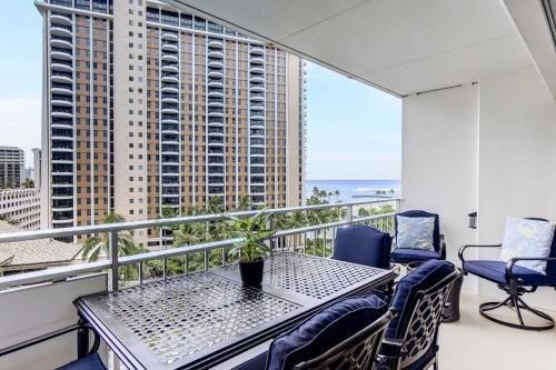 Ilikai Hotel Luxury Suites KBM Resorts 2 Units 2 Studios ML-4142