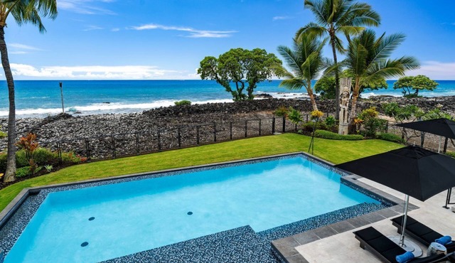 "Iron Man 2026 Available" Oceanfront Villa W/detached Ohana and Private Pool