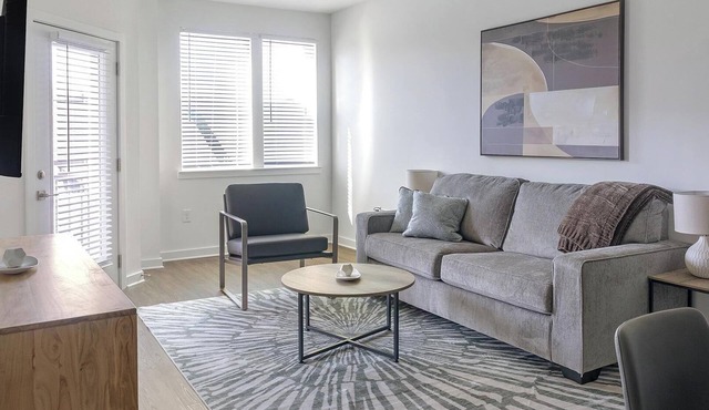 Landing | Chic 1BD, Yoga Studio, Clubhouse