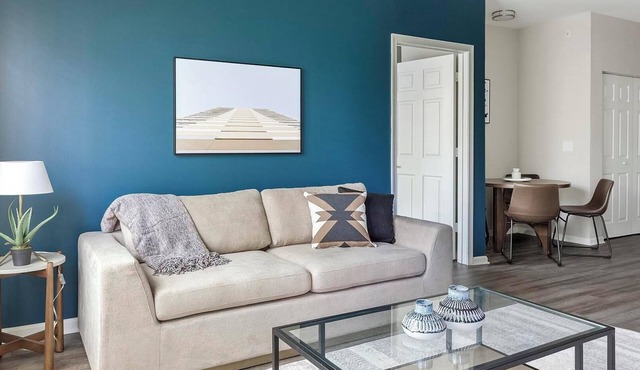 Landing | Incredible 2BD, Gym, Pool