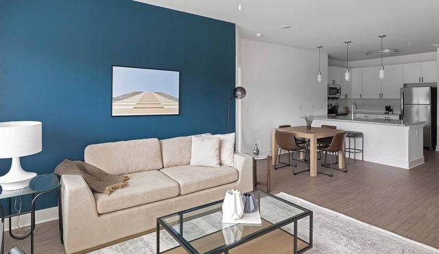 Landing | Stylish 2BD, Yoga Studio, Pool
