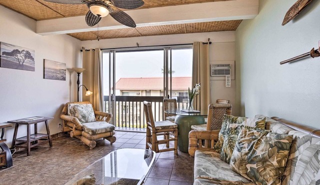 Last Minute Discount Pool + Lanai Walk to Town and Dining. AC. Free Parking