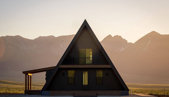 Luxury 3-bdr A-Frame on 35 acres with Mountain Views, Westcliffe, CO