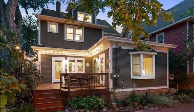 Luxury 6BR/5FB Lake Retreat I Steam & Infrared Saunas I Chef host by BdeMakaSka in Minneapolis