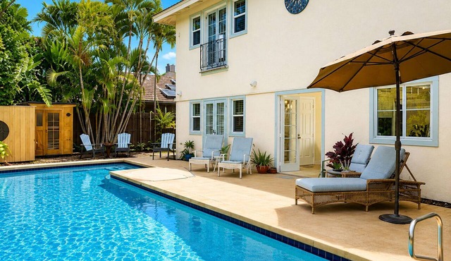 Luxury Baby Beach Retreat Private Pool 1 Min Walk to Beach Sleeps 8