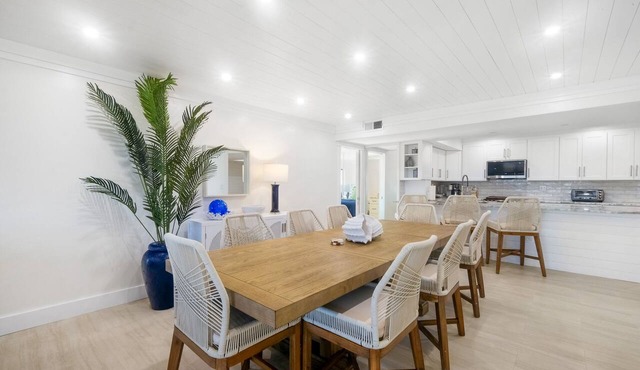 Luxury direct oceanfront 3/3 corner with large private balcony, heated pool and garage in Ormond Beach