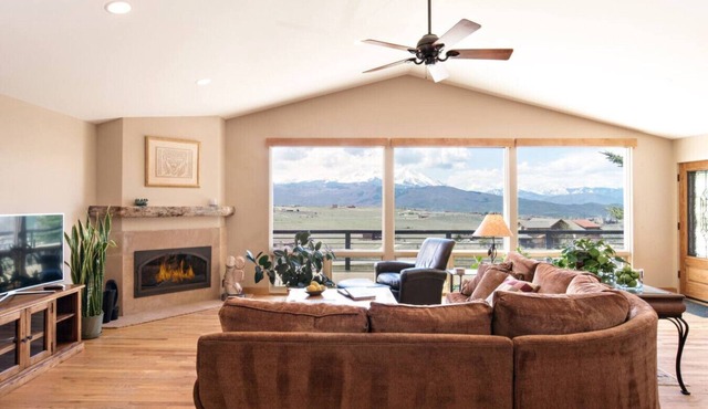 Luxury MTN Home, Incredible Views! 24 Mi. to Aspen