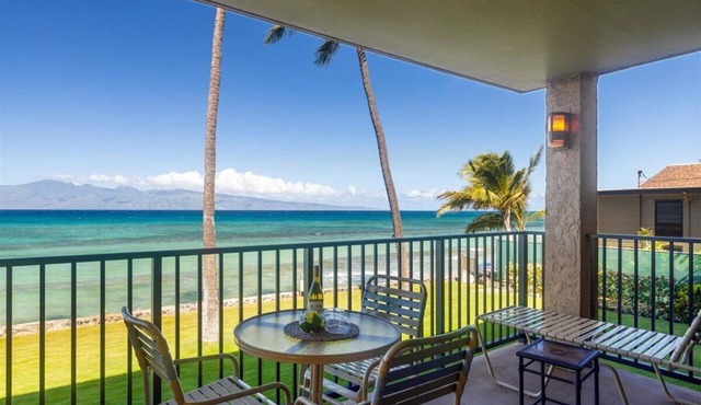 Luxury oceanfront studio with spacious lanai