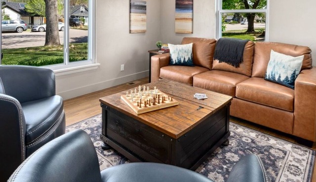 Magnolia Hideaway | Pet Friendly w/Fireplace