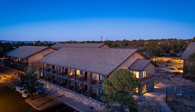 Maswik Lodge - Inside the Park