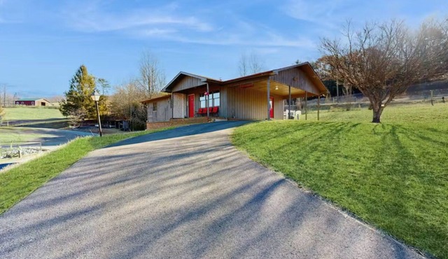 Mini Farm Stay with Animals - Near Asheville