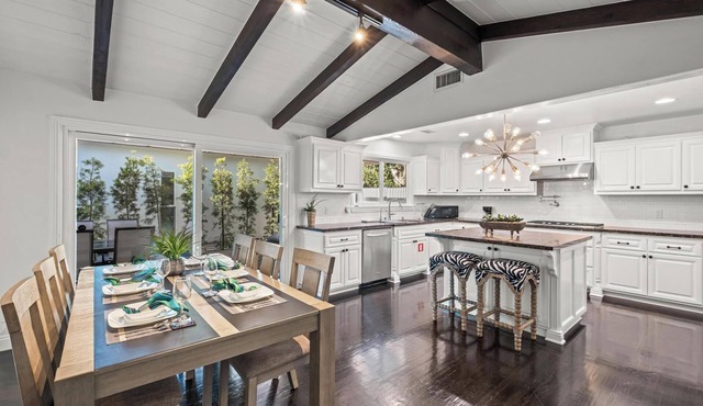 Modern Luxe in Palos Verdes - 3BR Designer Retreat w/Scenic Vibes/Main House in Rolling Hills Estates