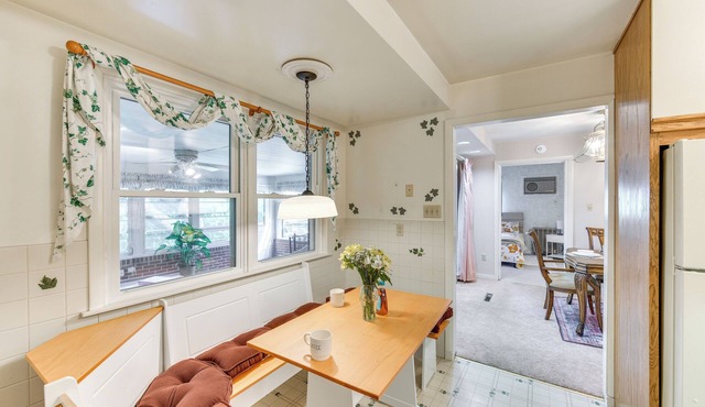 Movie Room & Home Gym: Sinking Spring Home!