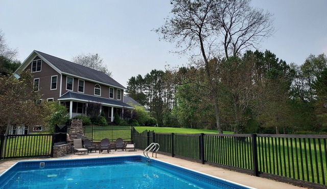 Name: Hill Crest Private Setting. Heated Pool. 4 Minutes to Dreams Park in Cooperstown
