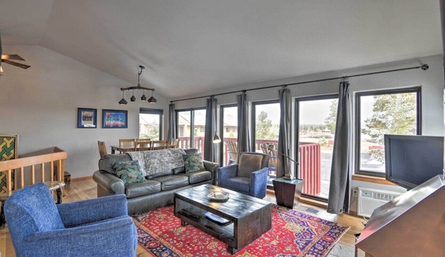 Nicely renovated two bedroom two bath Condo with Lake and Mountain Views!