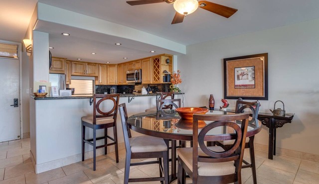 NOTHING BUT OCEAN VIEWS! Remodeled, AC, direct ocean front, large 2bd/2bth
