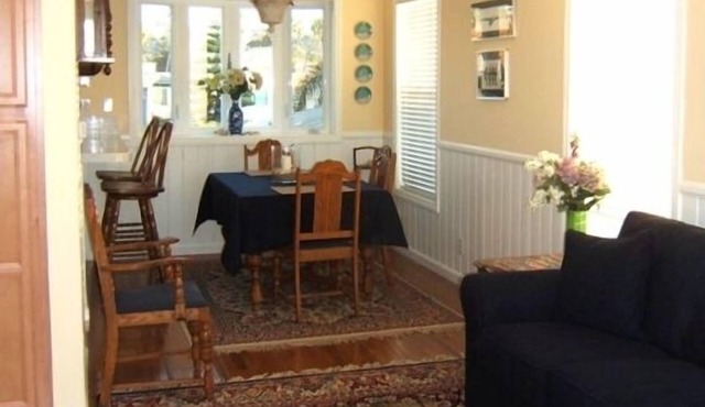 Ocean Sunsets Gorgeous, Romantic Home
