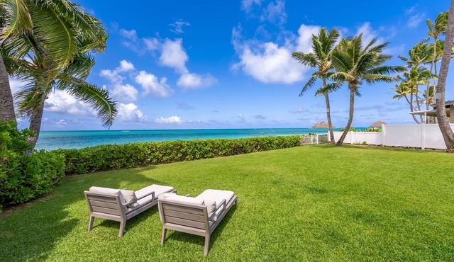 Oceanfront Lanikai Luxury | 4BR/5.5BA Home w/Lanai, Views & Beach Access