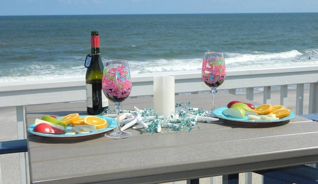 OD 1306 Oceanfront top floor condo. Indoor and outdoor pools