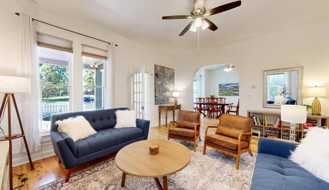 Old Town Victorian Duplex ~ Yard & Fire Pit
